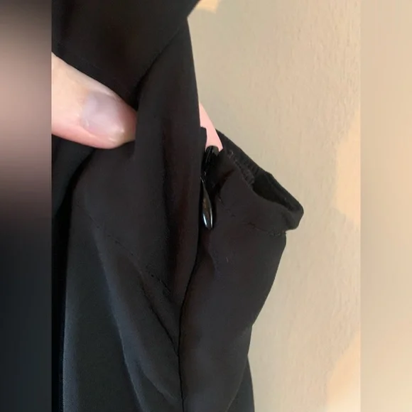 Petal and Pup Black Kamryn Maxi Dress - Picture 8 of 16